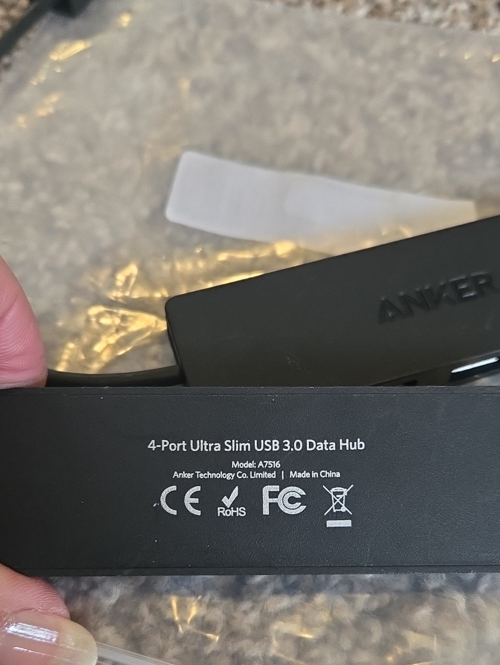 Anker Black USB 3.0 Multi-Port Hub - High-Speed Expansion - Picture 4 of 4